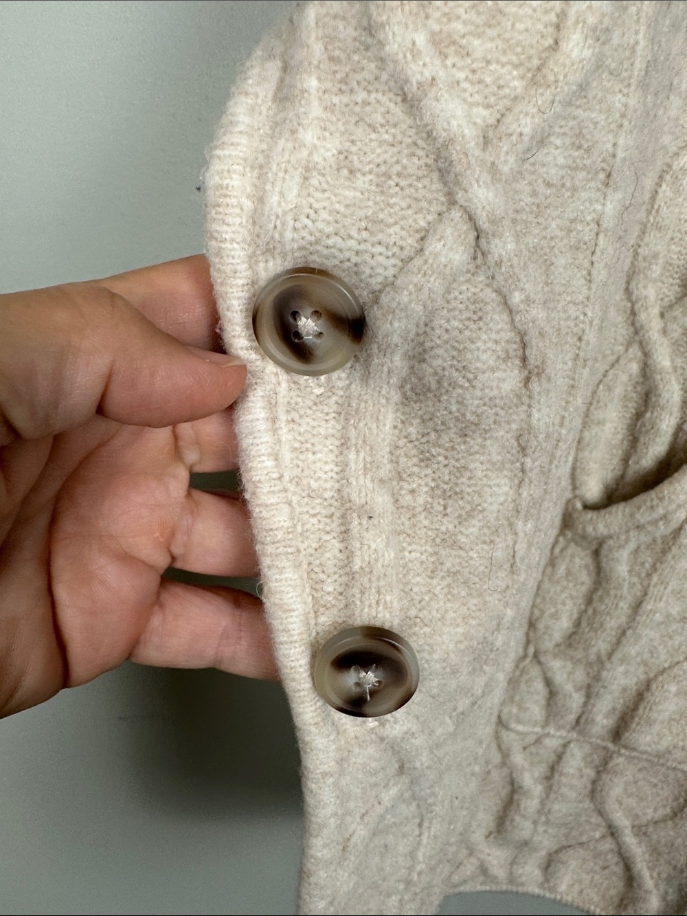 YERSE Wool Alpaca acrylic blend Cable-Knit Half-Zip Poncho Shall Oatmeal Cream - Picture 3 of 13